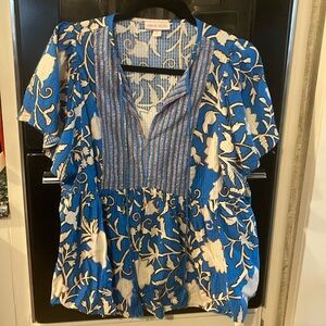 Knox Rose pull over blouse